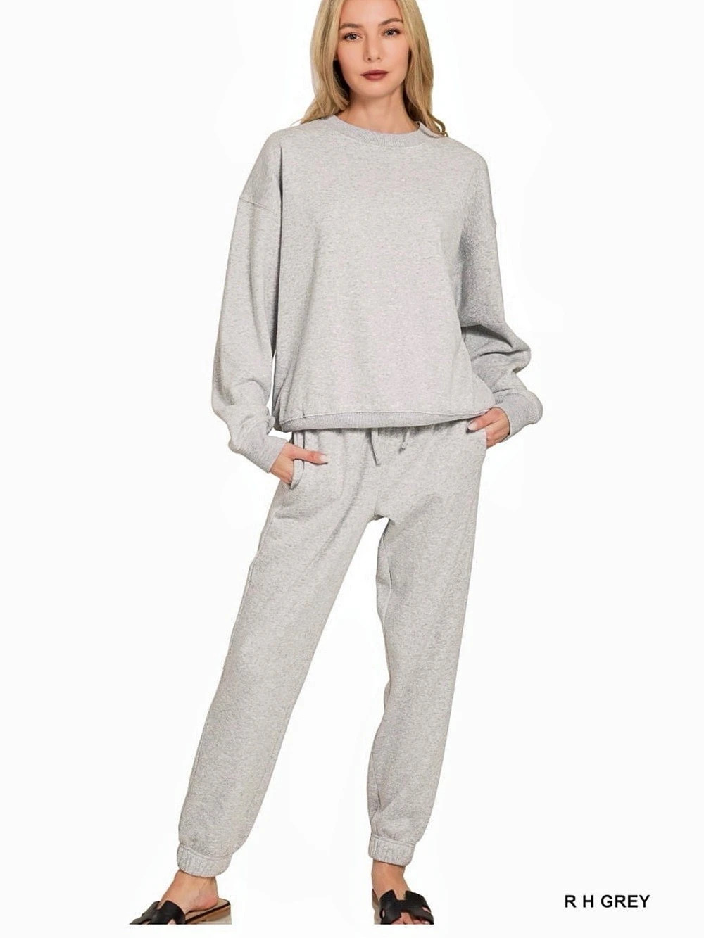 Zenana Outfitters Fleece Long Sleeve Sweatshirt & Sweatpants Set Gray